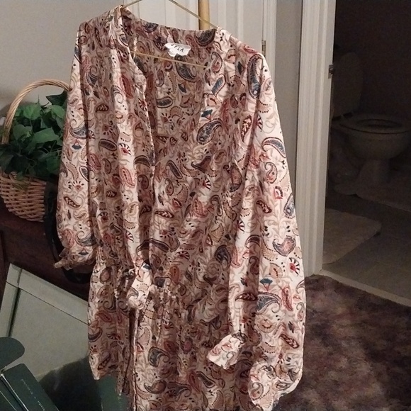 Blouse - Picture 1 of 3